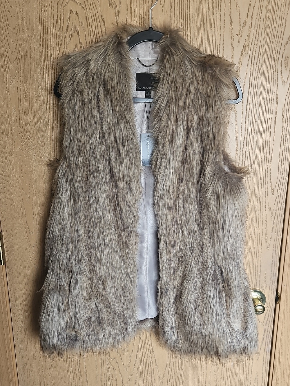 NWT Banana Republic Faux Fur Vest